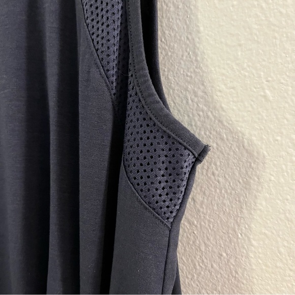 Livi Active - Lane Bryant Blue Long Ruched Tank Top - 18/20 2X - Picture 4 of 8